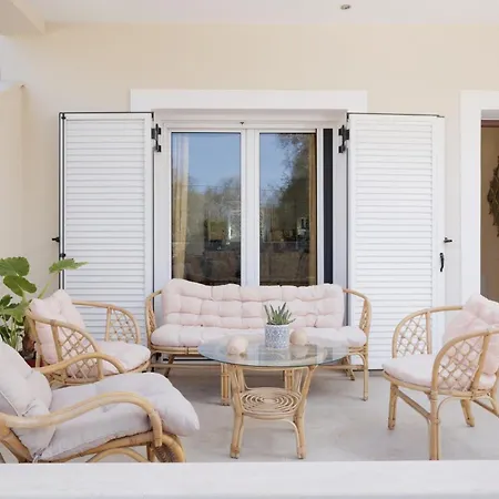 Alegria A Casa Ii By *